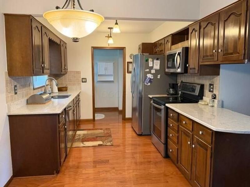 1900 Lakeview Drive , Newark, OH 43055 Photo 5