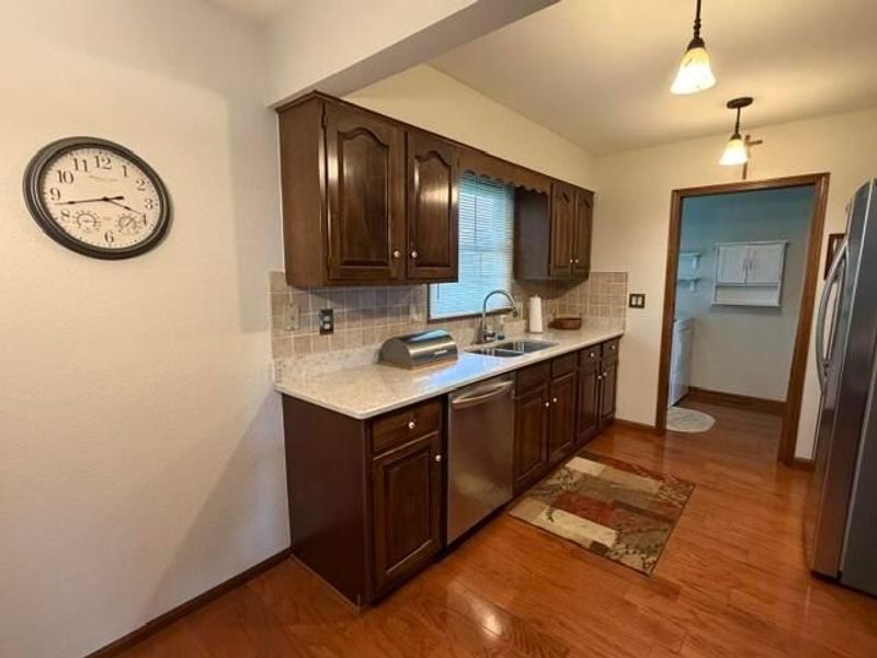 1900 Lakeview Drive , Newark, OH 43055 Photo 7