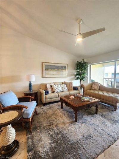 9640 Victoria Ln, Unit 305, Naples, FL 34109 Photo