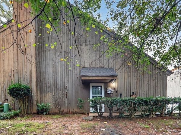 43 Willowick Court , Lithonia, GA 30038