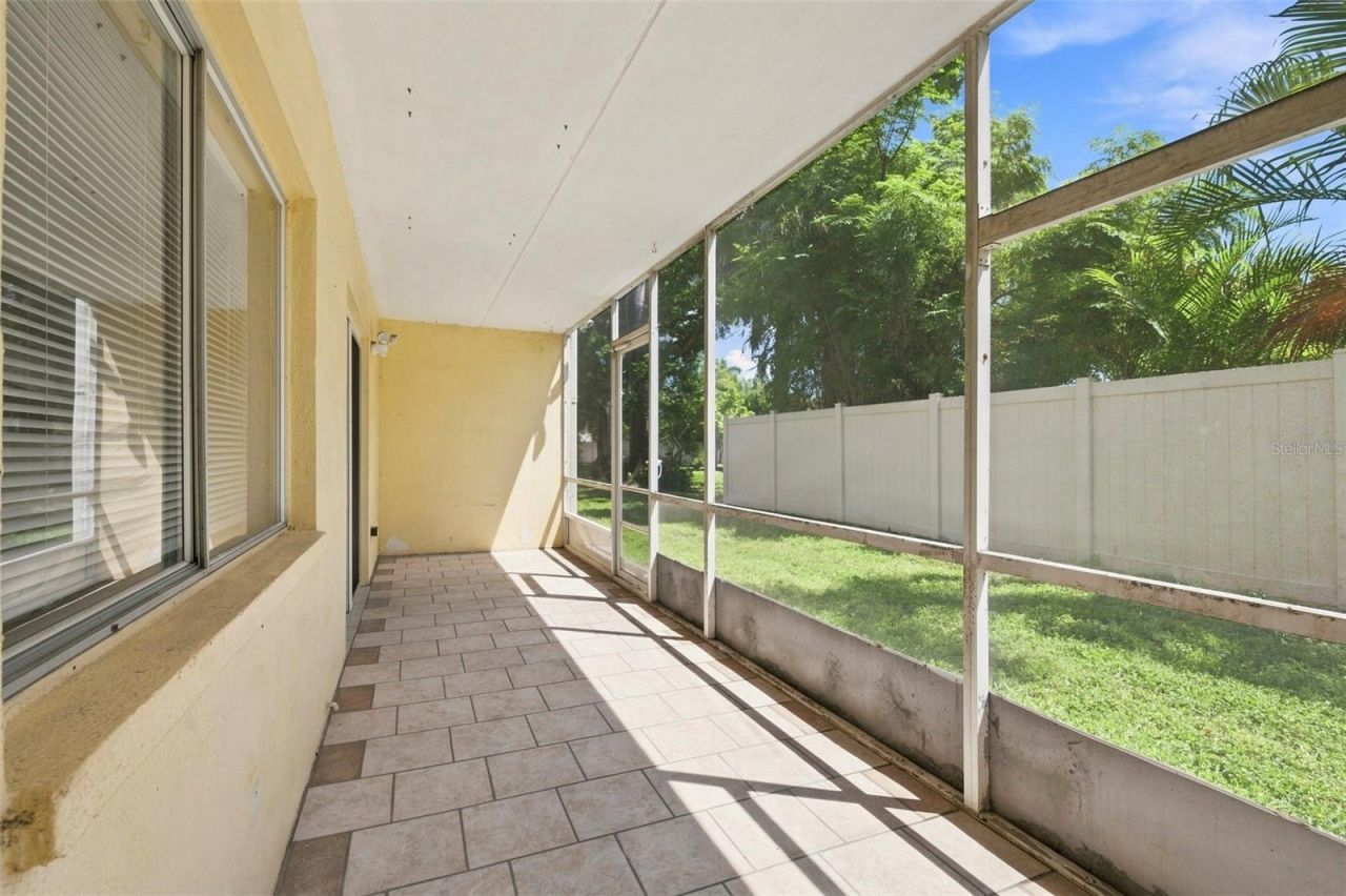 4435 1st Street Ne, Unit 110, Saint Petersburg, FL 33703 Photo