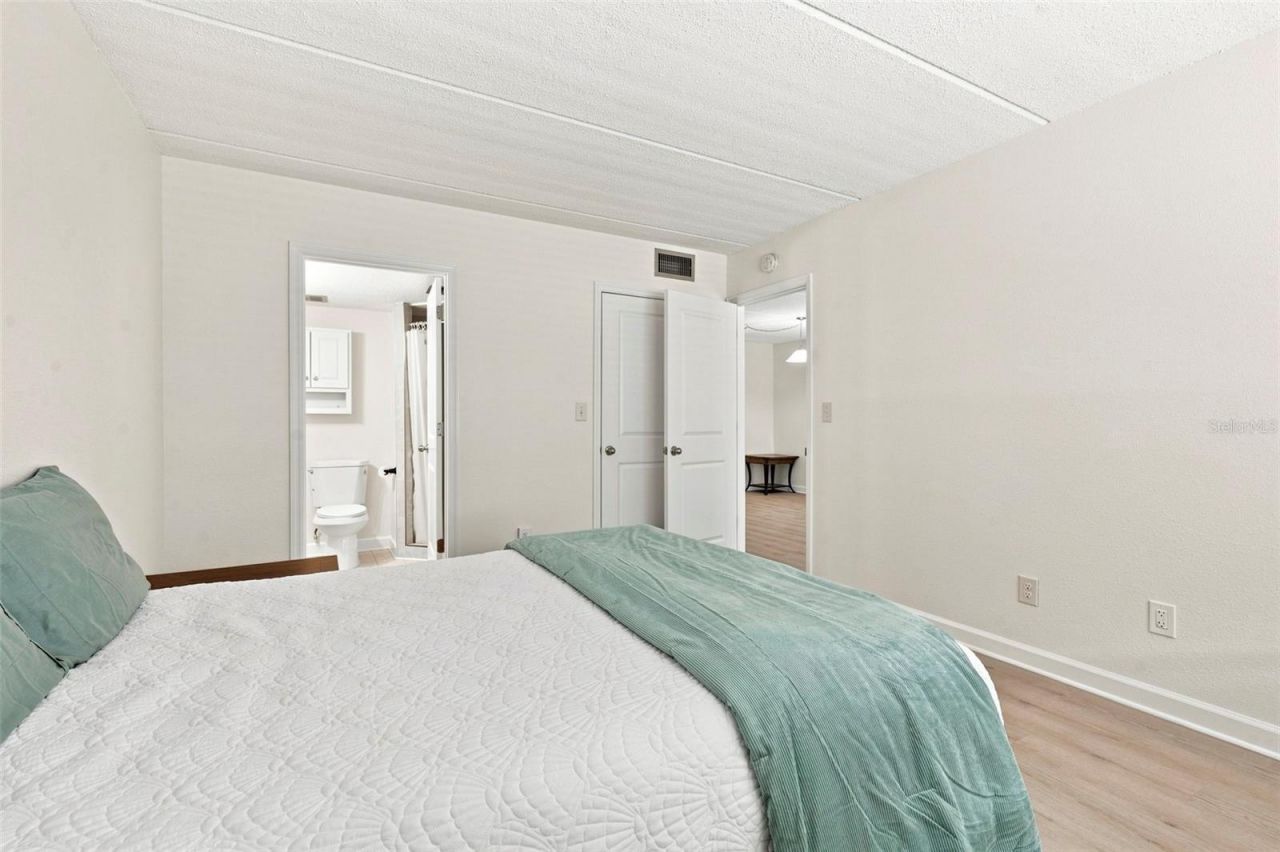 4435 1st Street Ne, Unit 110, Saint Petersburg, FL 33703 Photo
