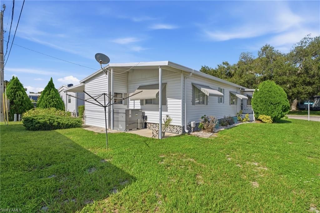 227 Santa Fe Trl , North Fort Myers, FL 33917 Photo