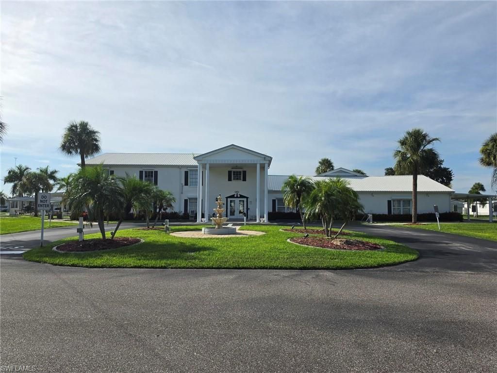 227 Santa Fe Trl , North Fort Myers, FL 33917 Photo
