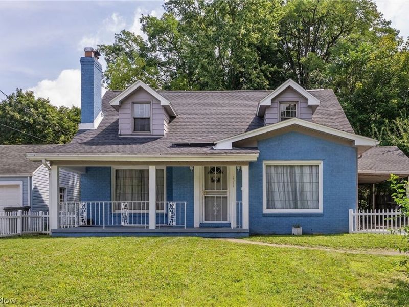 2311 Coronado Avenue , Youngstown, OH 44504 Photo 2