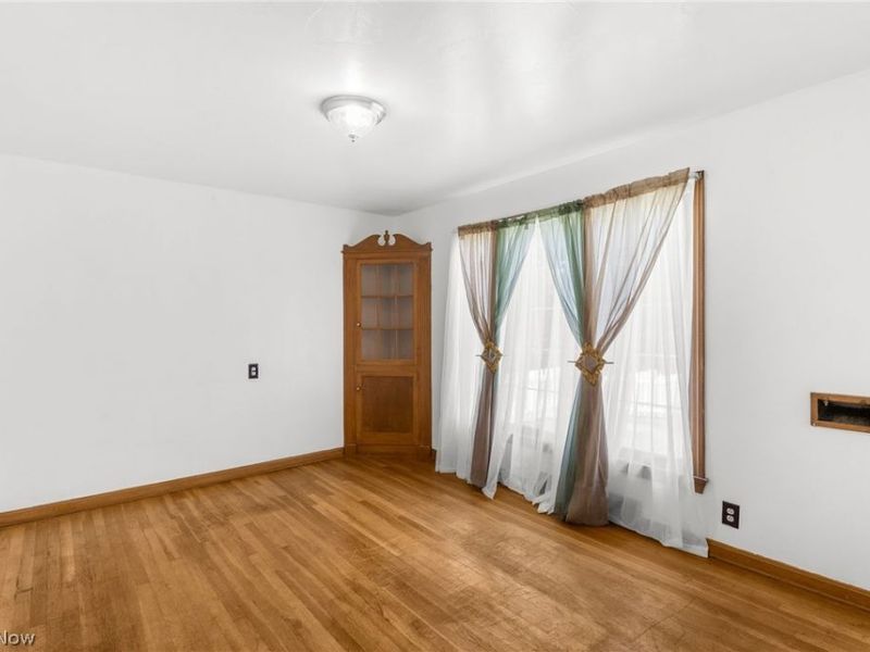 2311 Coronado Avenue , Youngstown, OH 44504 Photo 8