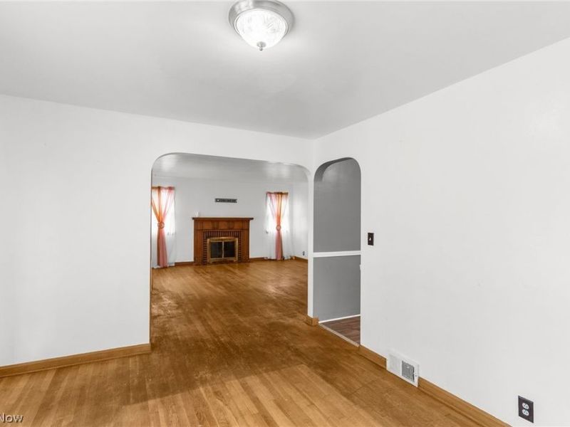 2311 Coronado Avenue , Youngstown, OH 44504 Photo 9