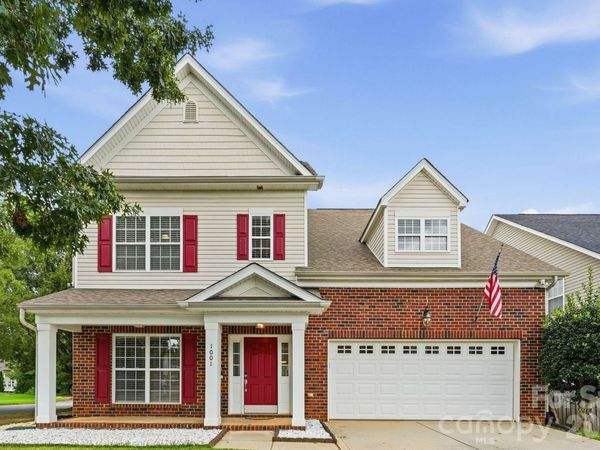 1001 Yellow Daisy Drive, Matthews, NC 28104