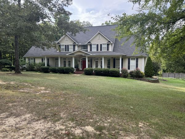 109 Woodland Ave., Tupelo, MS 38804