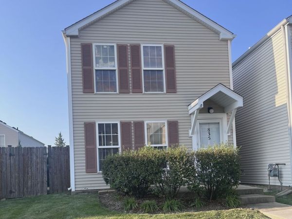 835 FOUR SEASONS Boulevard , Unit 835, Aurora, IL 60504