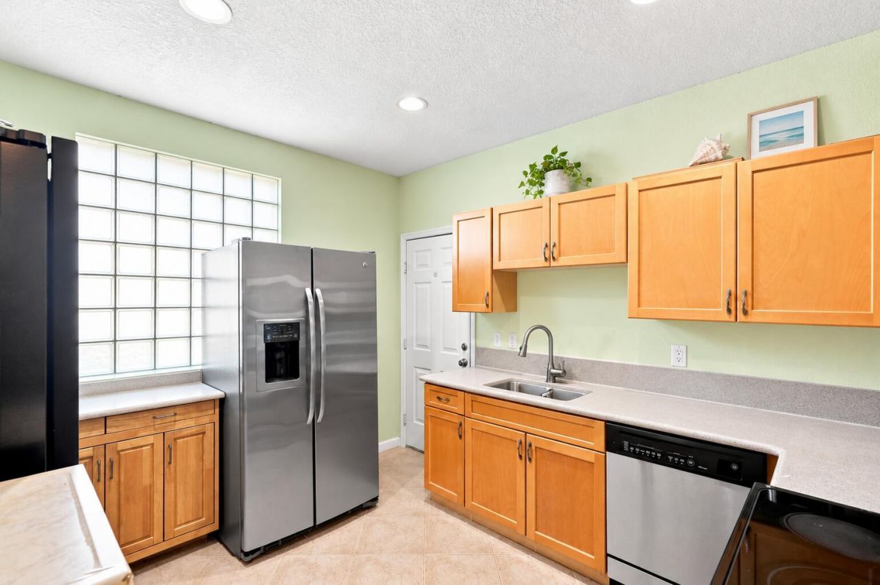 6060 Azalea Circle, West Palm Beach, FL 33415 Photo