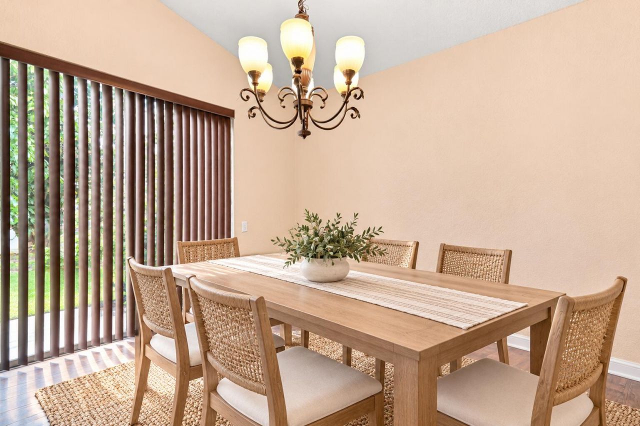 6060 Azalea Circle, West Palm Beach, FL 33415 Photo