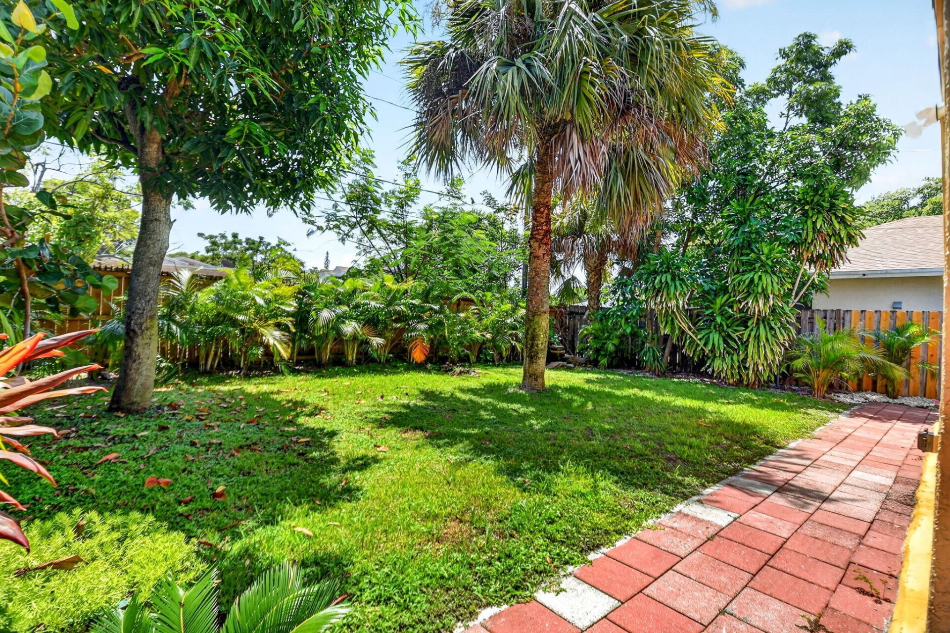 640 34th Street, West Palm Beach, FL 33407 Photo