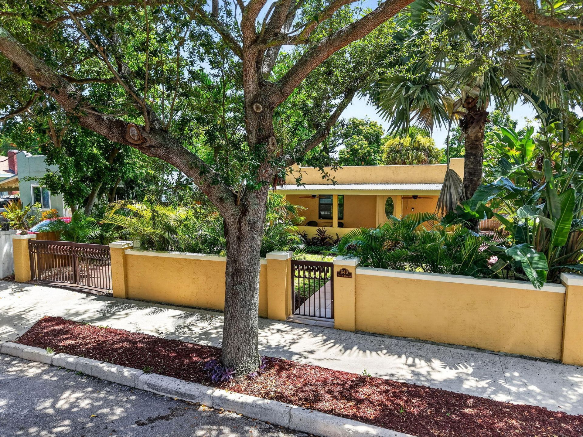 640 34th Street, West Palm Beach, FL 33407 Photo