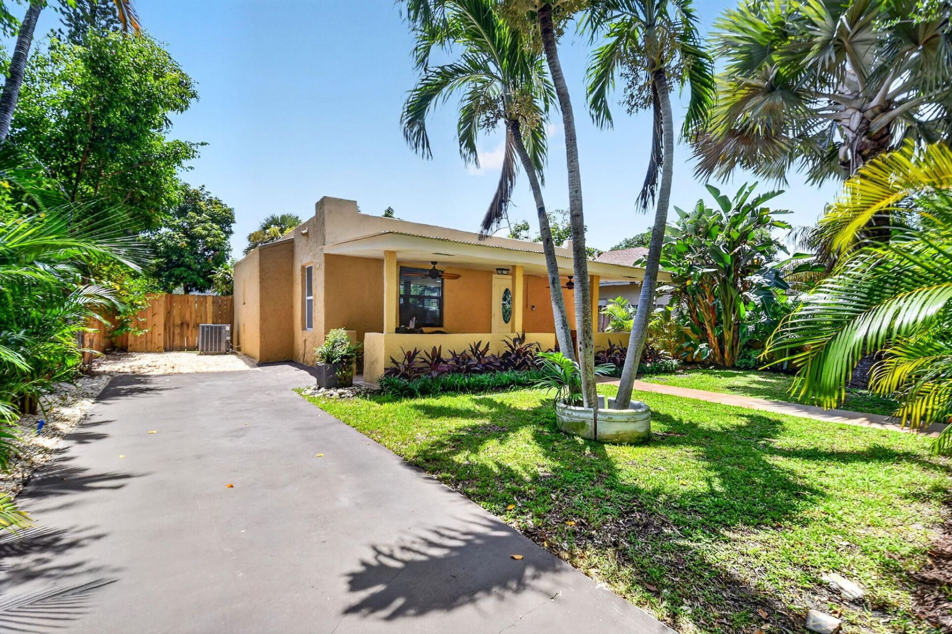 640 34th Street, West Palm Beach, FL 33407 Photo