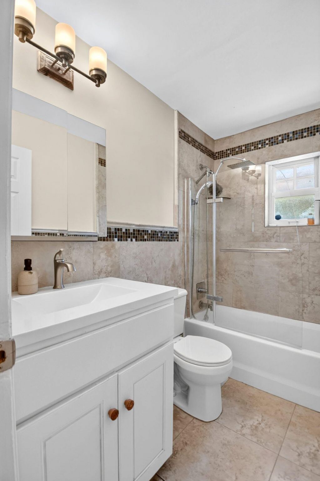640 34th Street, West Palm Beach, FL 33407 Photo