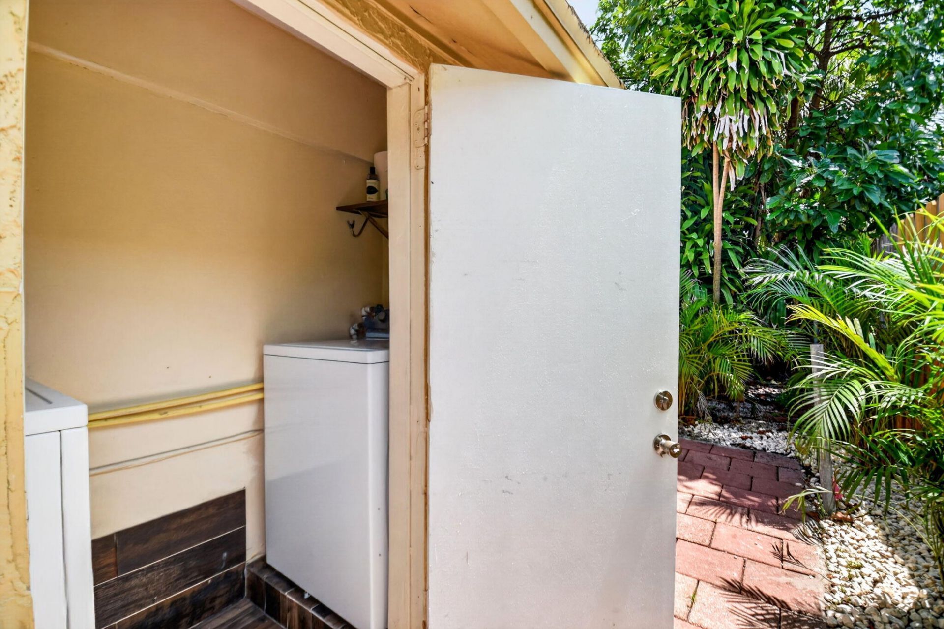 640 34th Street, West Palm Beach, FL 33407 Photo