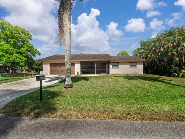 4340 SW 74th Avenue, Davie, FL 33314