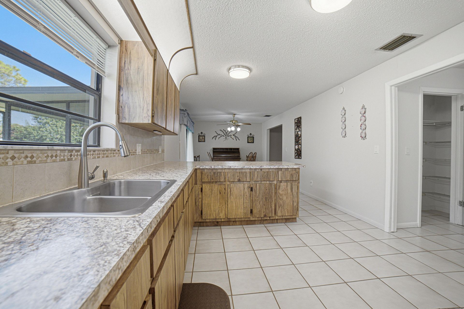 4340 SW 74th Avenue, Davie, FL 33314 Photo