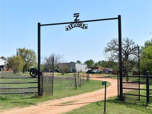 1204 FM 2095 , Cameron, TX 76520