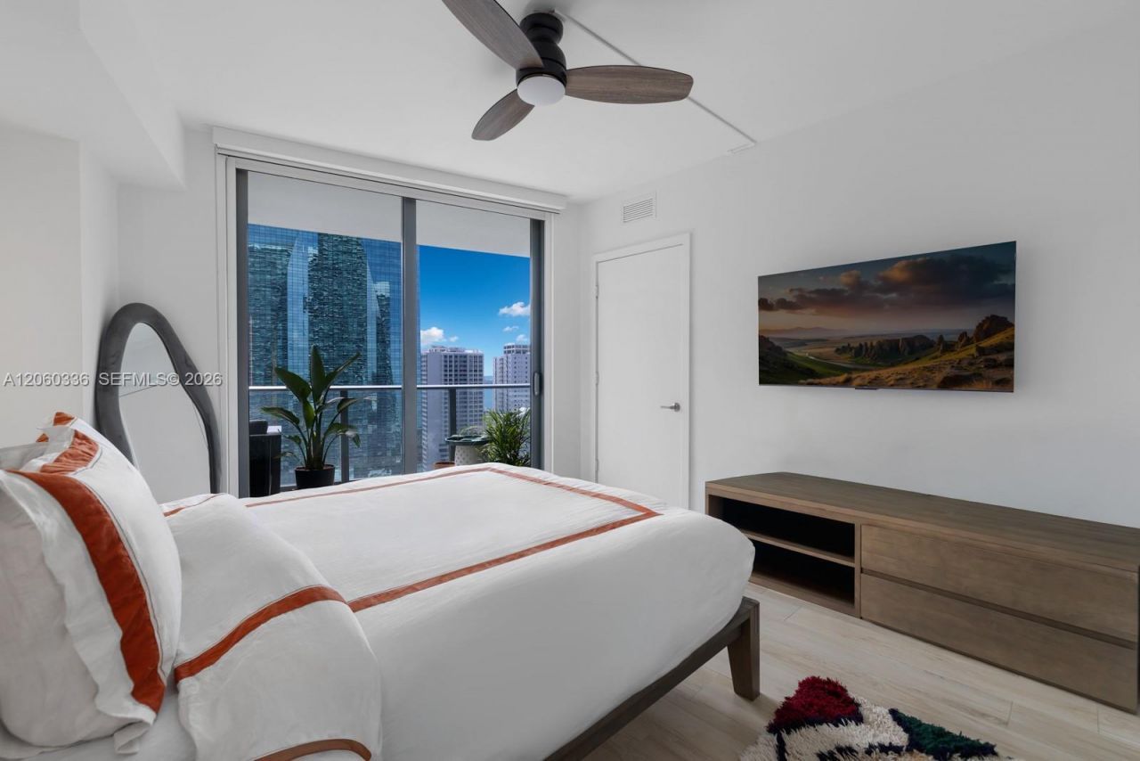 1300 S Miami Ave , Unit 2103, Miami, FL 33130 Photo