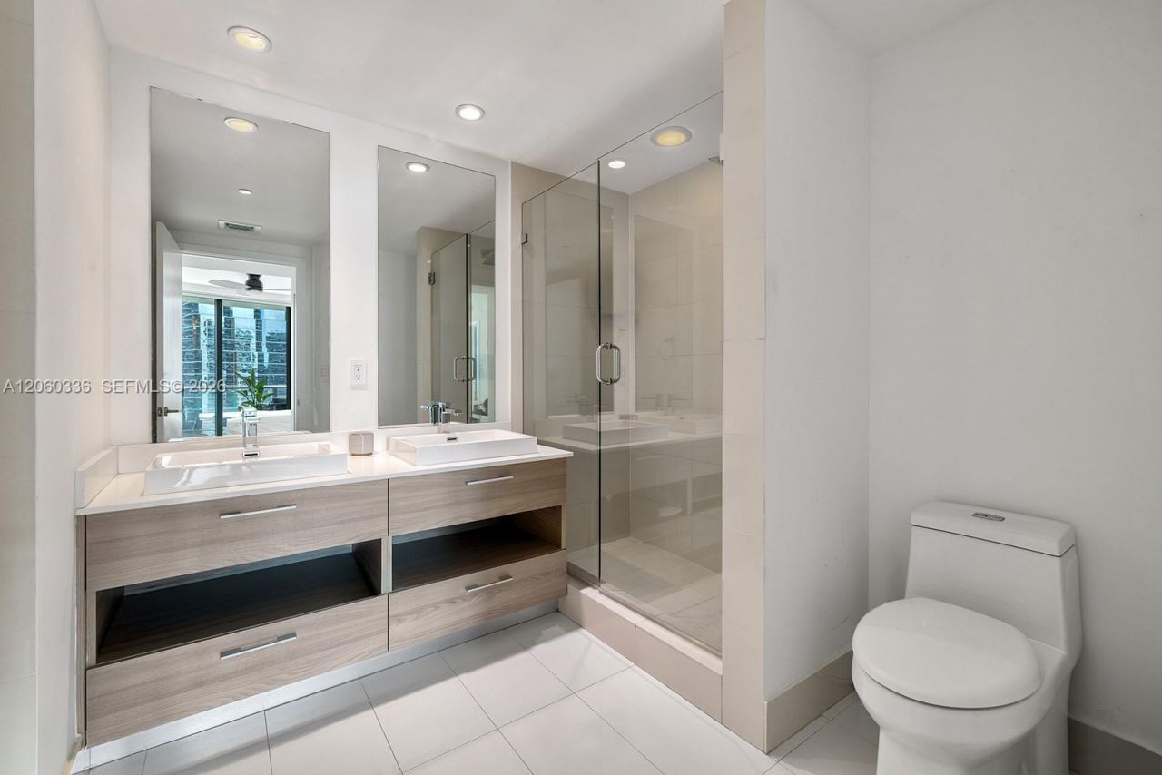 1300 S Miami Ave , Unit 2103, Miami, FL 33130 Photo
