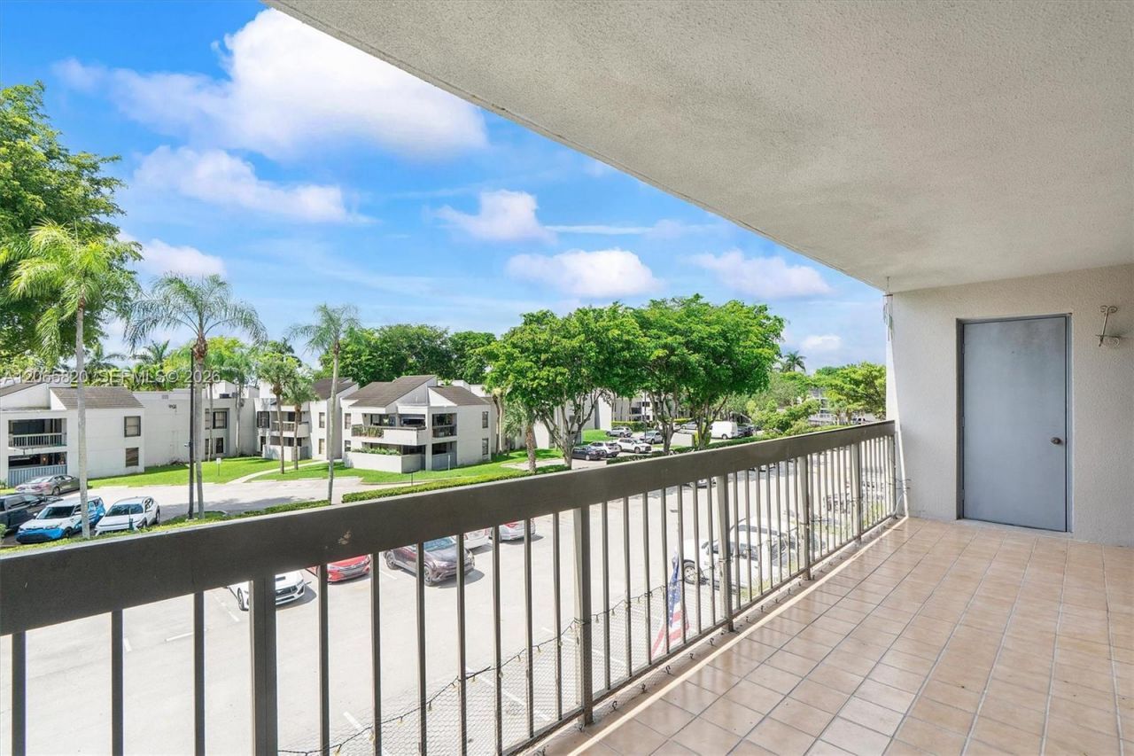 13255 SW 88th Ln , Unit 302-CS, Miami, FL 33186 Photo