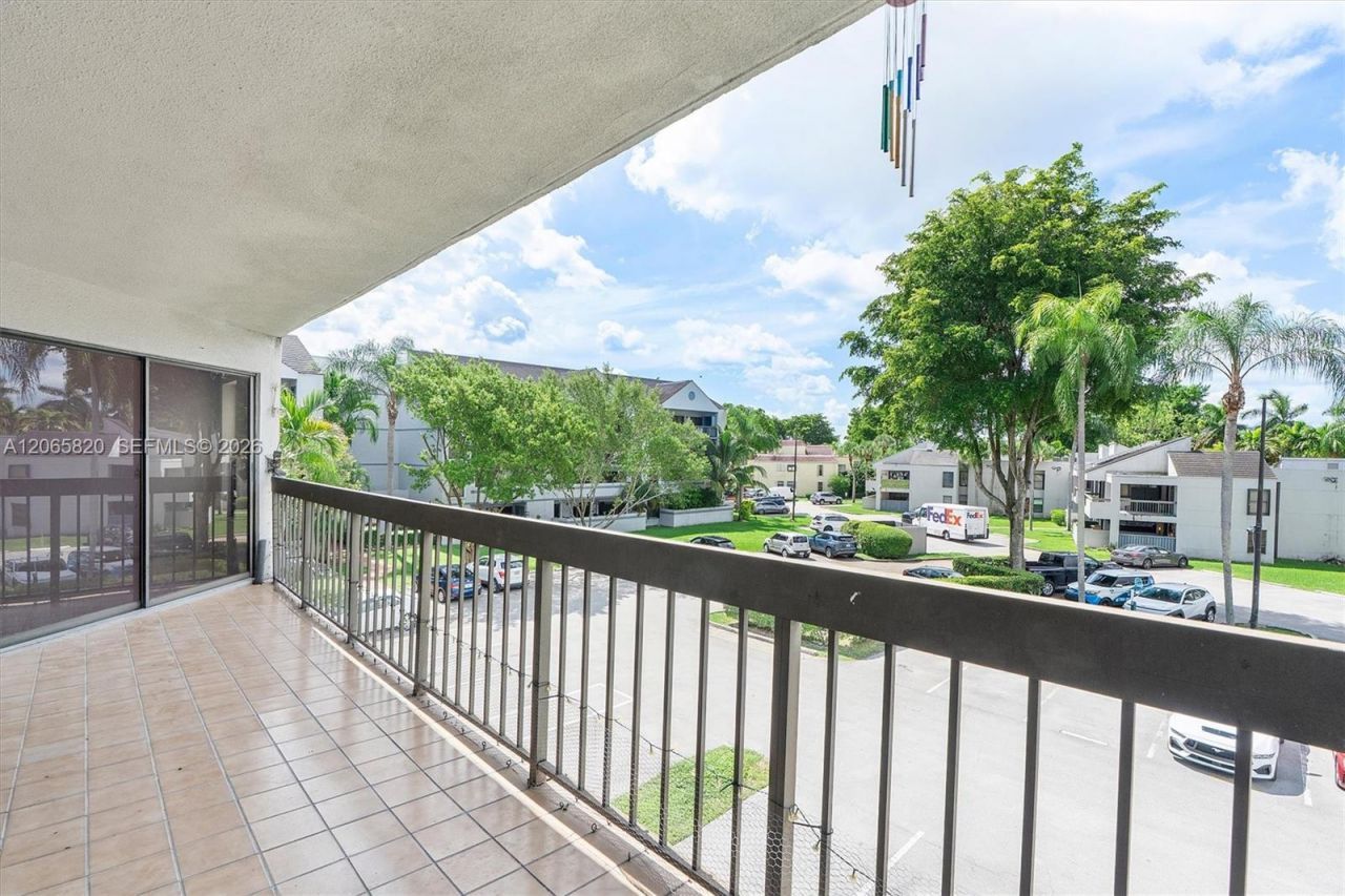 13255 SW 88th Ln , Unit 302-CS, Miami, FL 33186 Photo