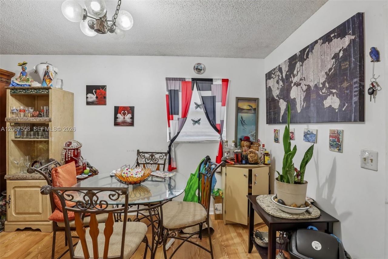 200 Bonnie Blvd , Unit 139, Palm Springs, FL 33461 Photo