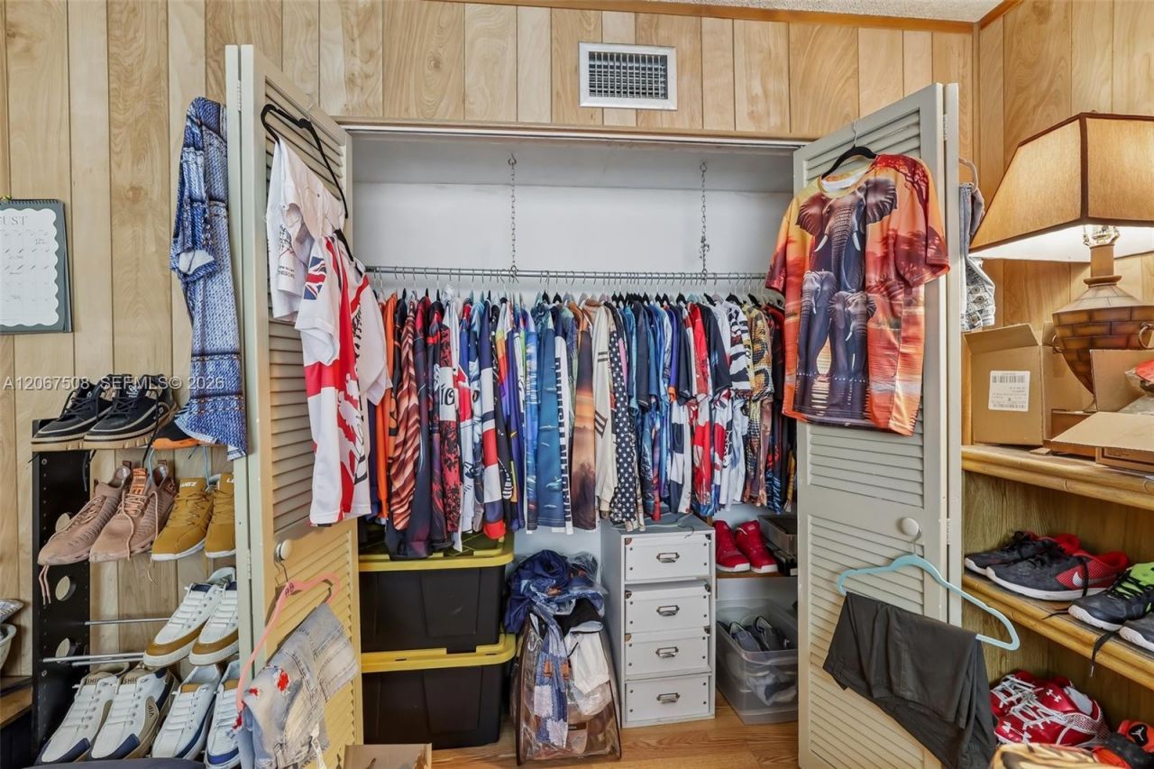 200 Bonnie Blvd , Unit 139, Palm Springs, FL 33461 Photo