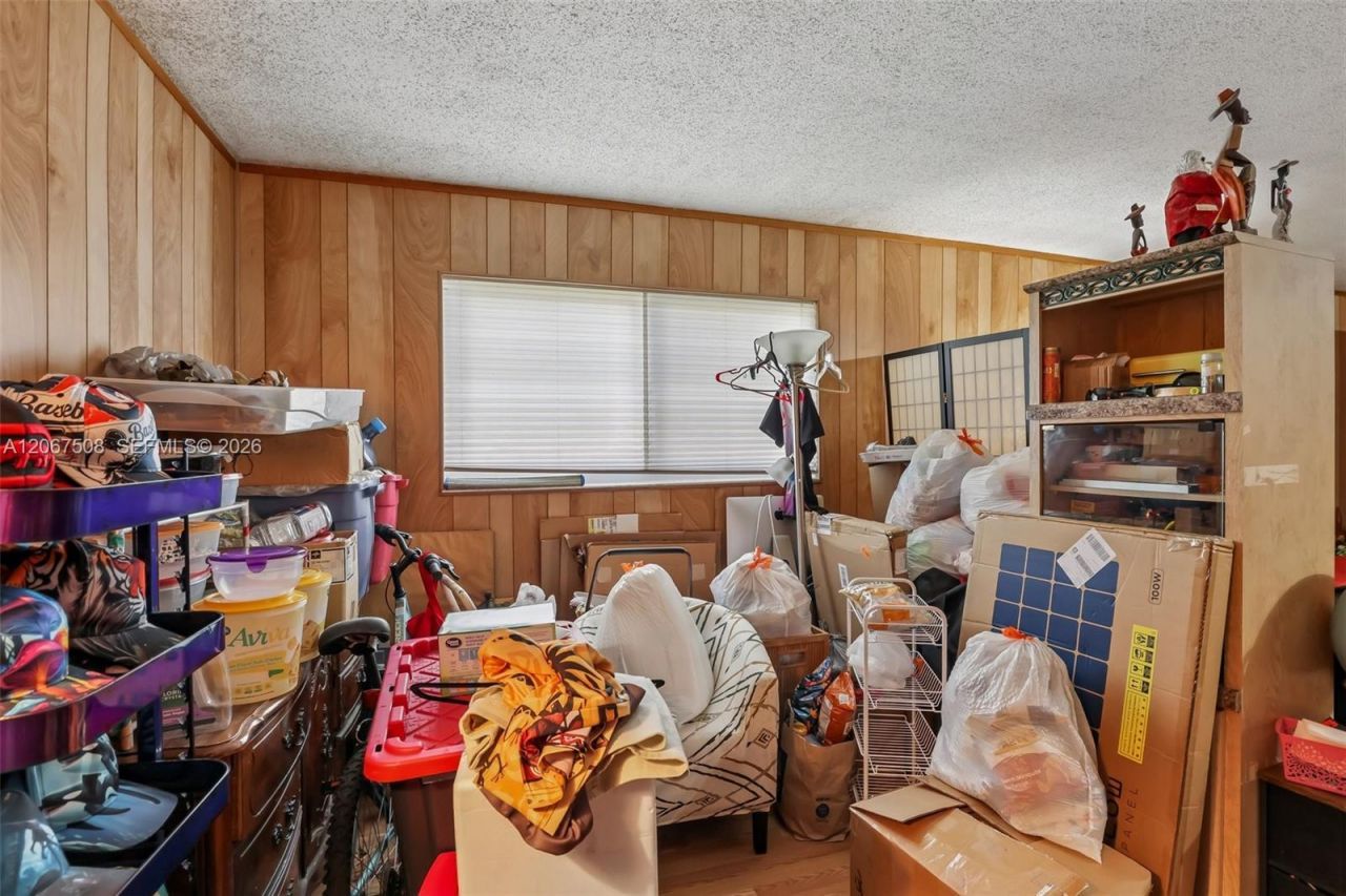 200 Bonnie Blvd , Unit 139, Palm Springs, FL 33461 Photo