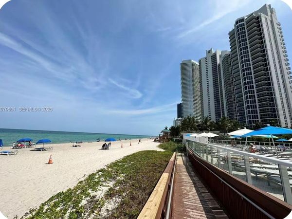 19201 Collins Ave , Unit 245, Sunny Isles Beach, FL 33160