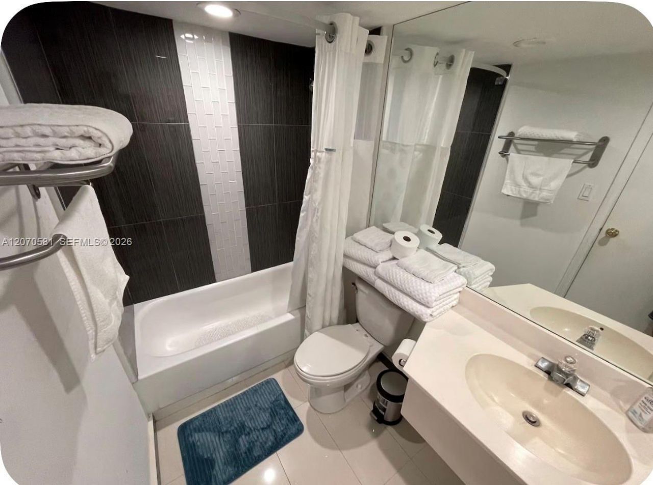 19201 Collins Ave , Unit 245, Sunny Isles Beach, FL 33160 Photo
