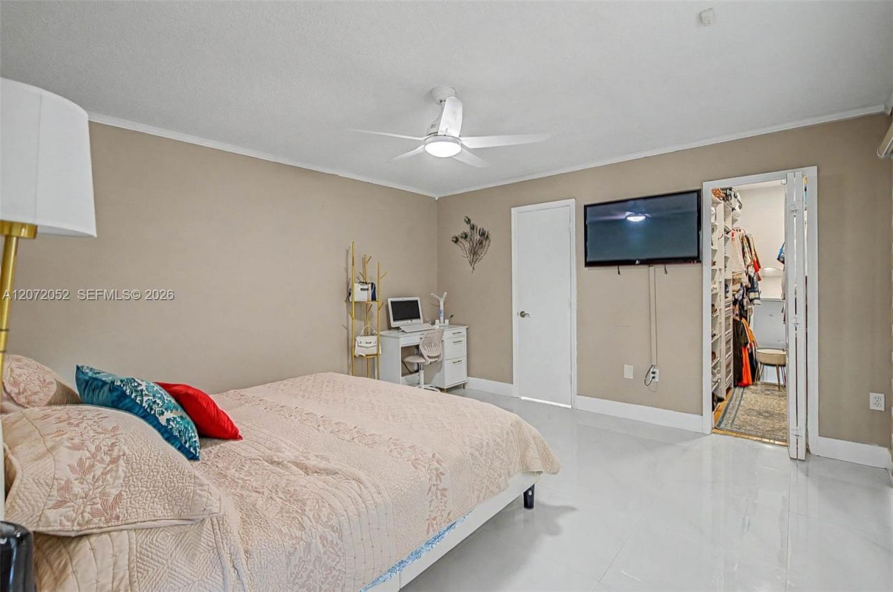 15431 SW 177th Ter , Miami, FL 33187 Photo