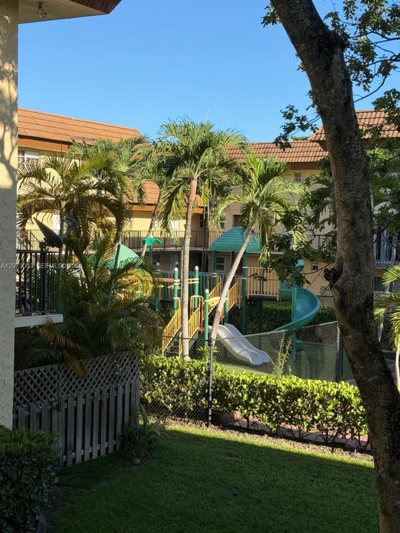 8600 SW 109th Ave , Unit 4-221, Miami, FL 33173 Photo