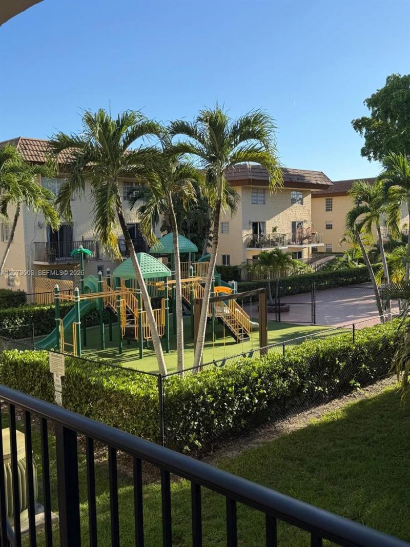 8600 SW 109th Ave , Unit 4-221, Miami, FL 33173 Photo