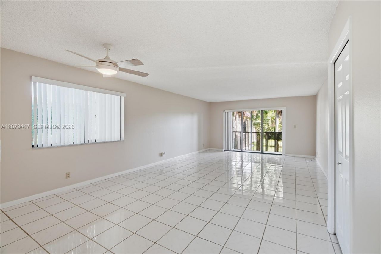 16252 Laurel Dr , Unit 201, Weston, FL 33326 Photo