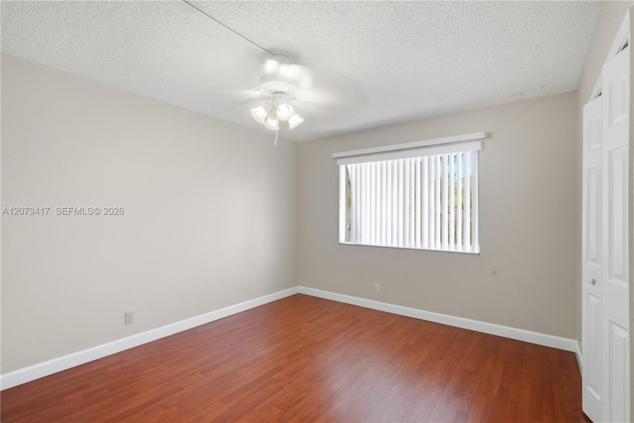 16252 Laurel Dr , Unit 201, Weston, FL 33326 Photo