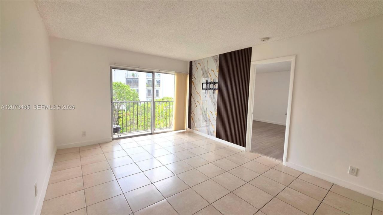 8620 N Sherman Cir , Unit 306, Miramar, FL 33025 Photo