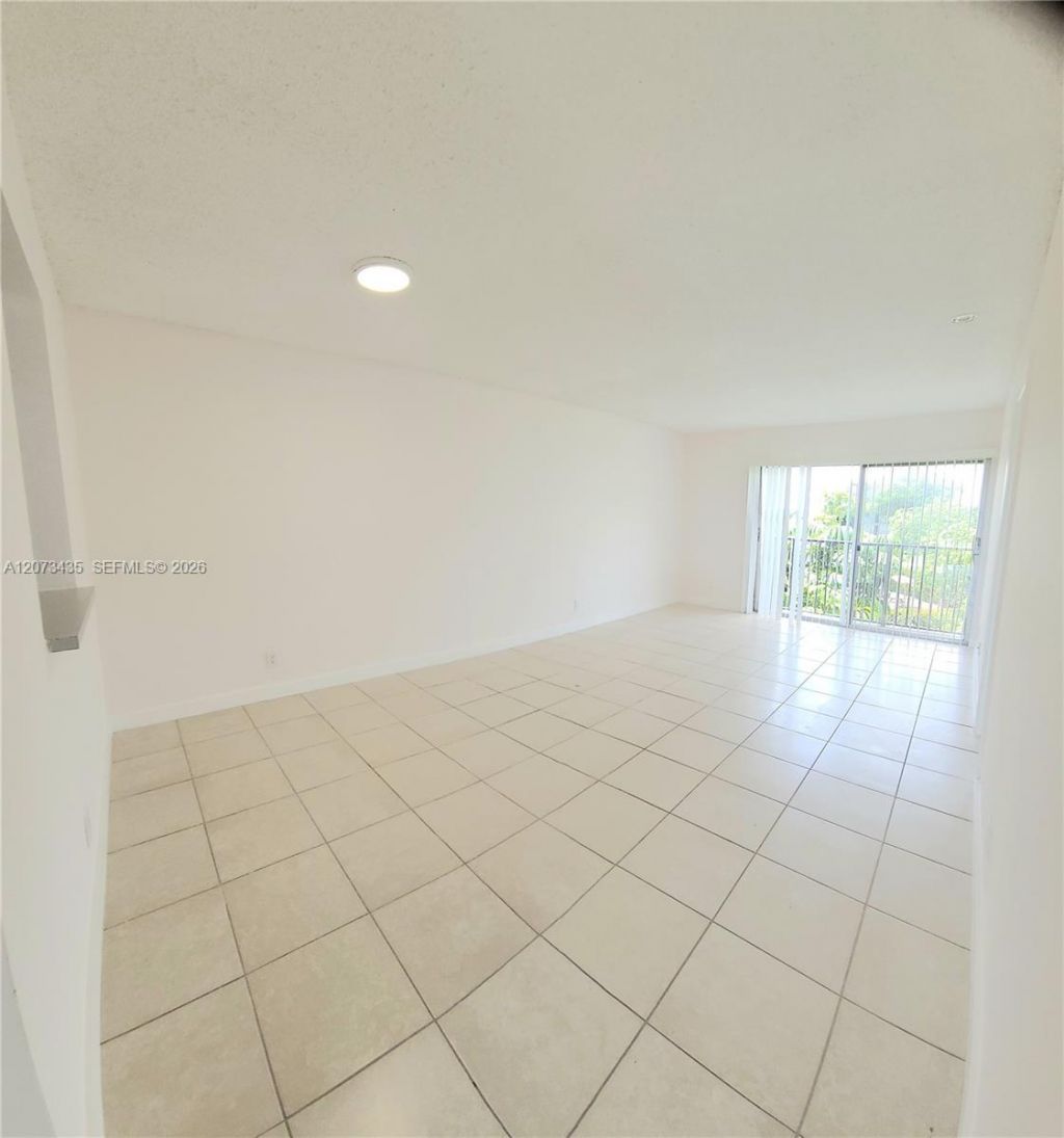 8620 N Sherman Cir , Unit 306, Miramar, FL 33025 Photo