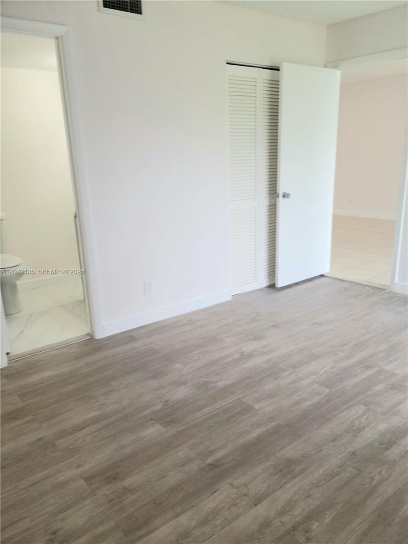 8620 N Sherman Cir , Unit 306, Miramar, FL 33025 Photo