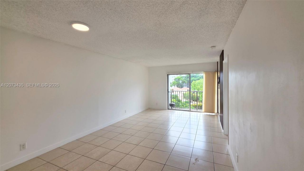 8620 N Sherman Cir , Unit 306, Miramar, FL 33025 Photo