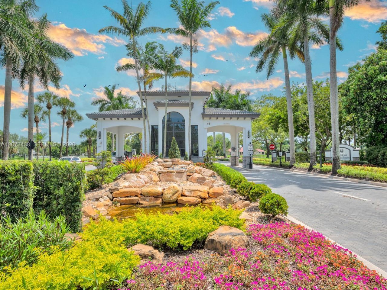 2710 Walkers Way, Weston, FL 33331 Photo