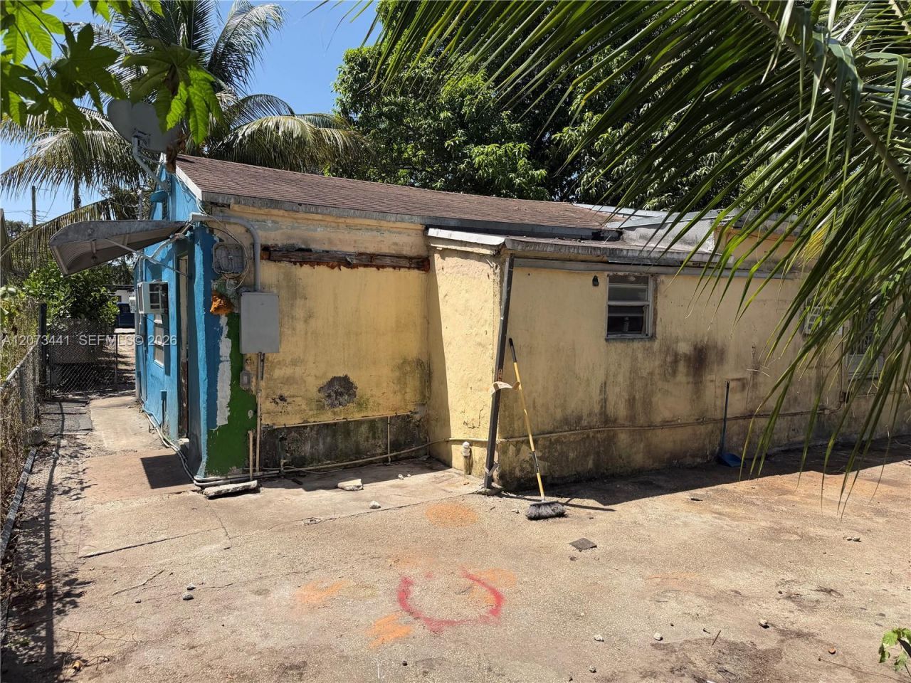 3035 NW 55th St, Miami, FL 33142 Photo