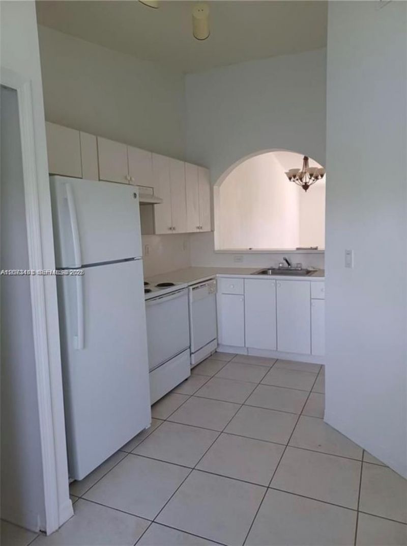 1270 SE 26th St , Unit 205, Homestead, FL 33035 Photo