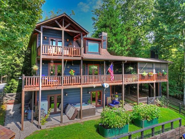 104 Gibbs Trail, Mineral Bluff, GA 30559