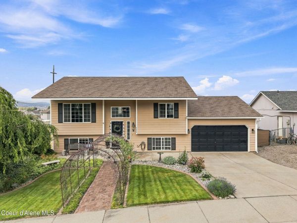 460 W Bridle LN , Post Falls, ID 83854