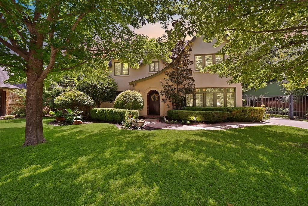 860 N Bailey Avenue, Fort Worth, TX 76107 Main Photo