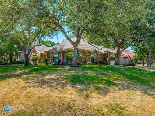 700 Reese Lane, Hurst, TX 76054