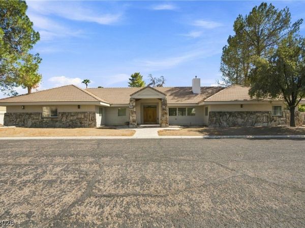 3840 Topaz Street, Las Vegas, NV 89121